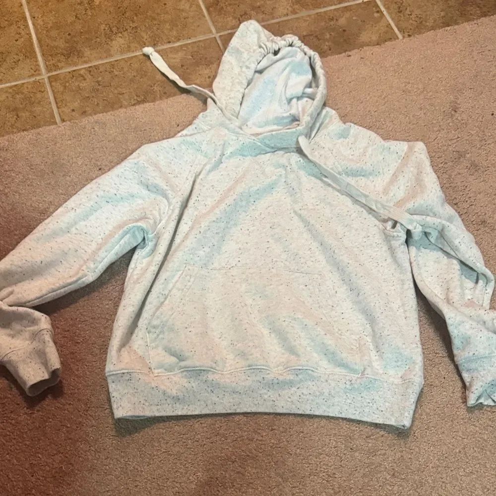 Old Navy Cream Speckled cropped Hoodie